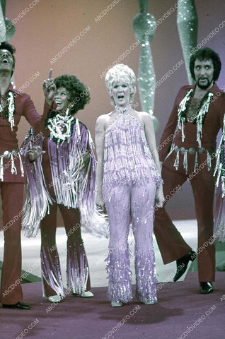 Connie Stevens and musical guests unknown TV appearance 35m-17022
