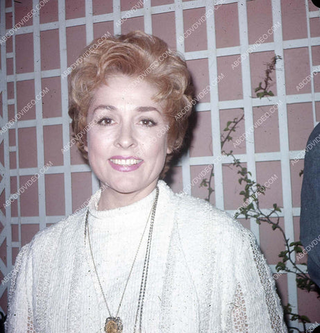 candid Elena Verdugo 35m-17162