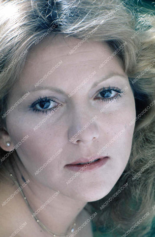 beautiful Brenda Vaccaro portrait 35m-17254