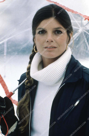 Katharine Ross under her umbrella 35m-17282