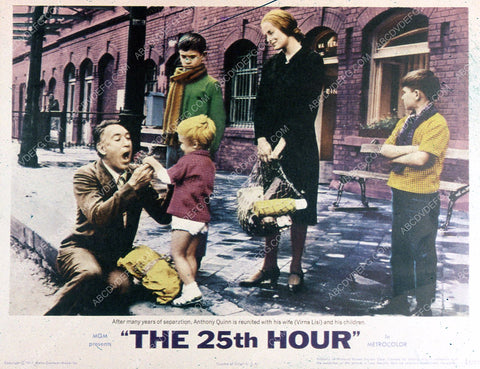 Anthony Quinn Virna Lisi film The 25th Hour 35m-1910