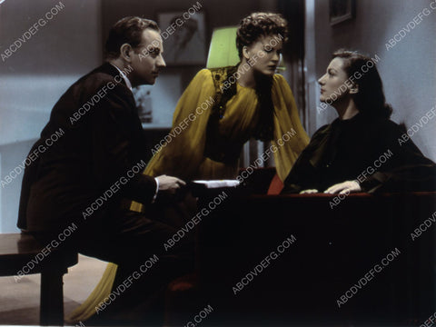 Melvyn Douglas Joan Crawford film scene 35m-2369