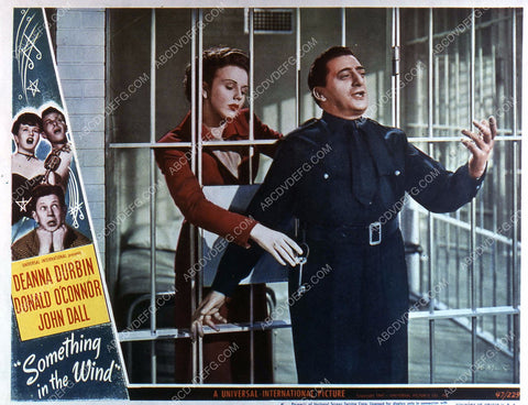 Deanna Durbin in jail film Something in the Wind 35m-3862