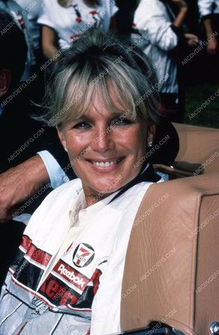 Linda Evans in a convertible 35m-3916
