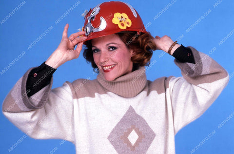 Eileen Fulton in decorative hat portrait 35m-3945