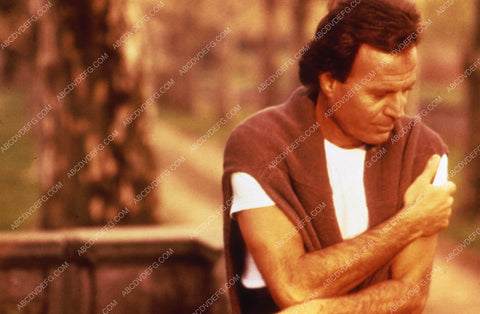 singer Julio Iglesias 35m-4664