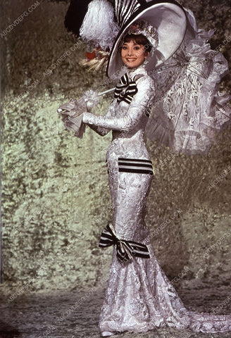 Audrey Hepburn portrait My Fair Lady 35m-5168