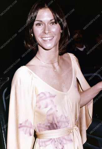 candid Kate Jackson arriving somewhere 35m-5329