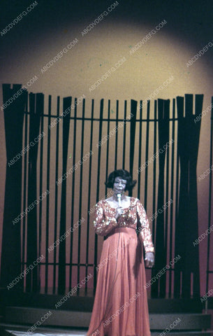 Mahalia Jackson singing away on TV The Flip Wilson Show 35m-5336