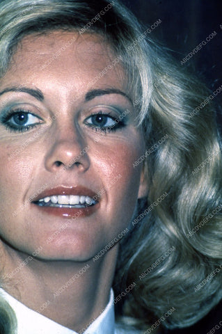 great candid Olivia Newton-John 35m-5392
