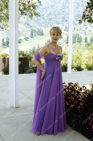 lovely Shirley Jones portrait 35m-5537