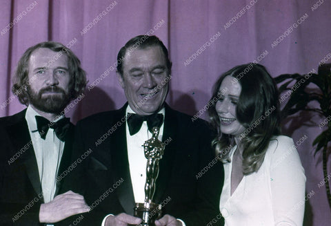 Richard Harris Sally Kellerman Ben Johnson on stage Academy Awards 35m-5574