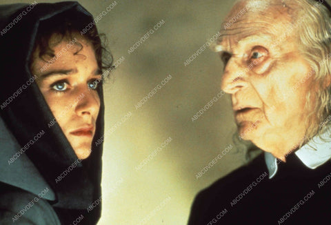Timothy Dalton Valeria Golino & cast film The King's Whore 35m-8172