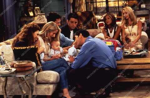 Courteney Cox Jennifer Aniston Lisa Kudrow MattLeBlanc & cast TV Friends 35m-8238