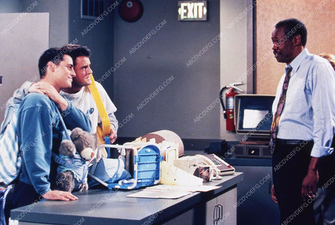 Courteney Cox Jennifer Aniston Lisa Kudrow MattLeBlanc & cast TV Friends 35m-8247