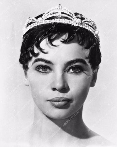 Leslie Caron portrait 3609-22