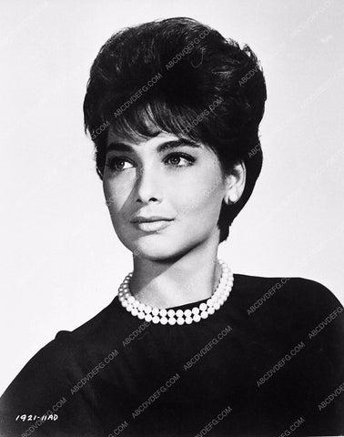Suzanne Pleshette portrait 3609-28