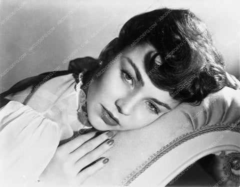 Jennifer Jones 3682-03