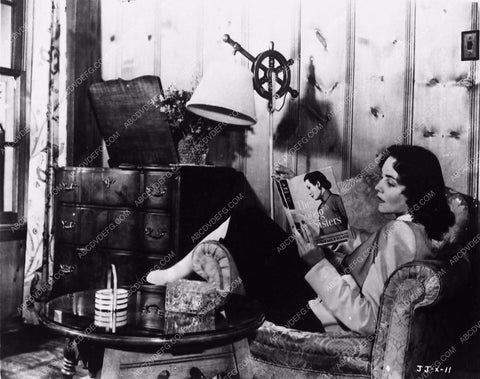 Jennifer Jones reading 3701-13
