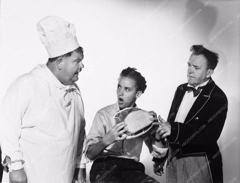 Laurel & Hardy Nothing But Trouble still -3748-05