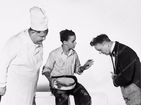Laurel & Hardy Nothing But Trouble still -3748-06