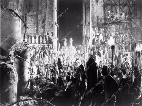 set and cast cool shot original classic fantasy film King Kong 3790-14