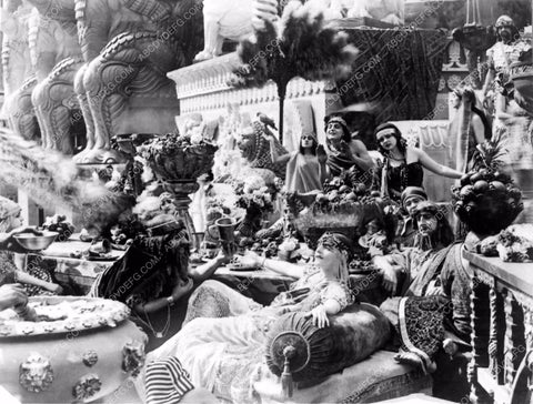 set and cast cool shot original classic silent film Intolerance 3790-20