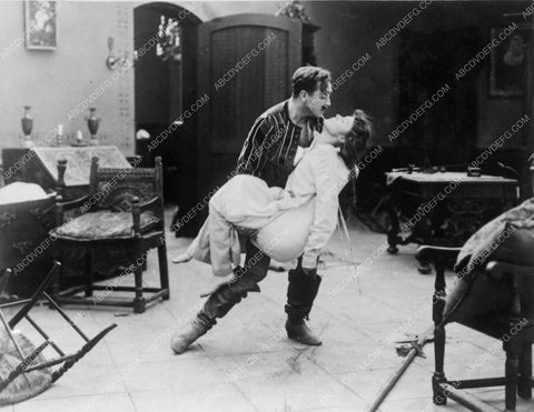 set and cast cool shot original classic silent film Intolerance 3790-21