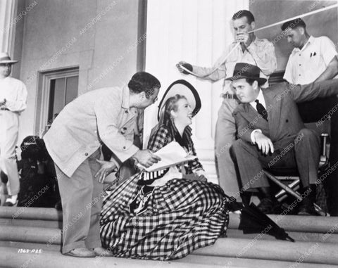 candid Deanna Durbin behind the scenes Can't Help Singing 3915-17