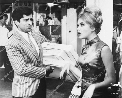 Sashi Kapoor Hayley Mills film A Matter of Innocence 4003-19