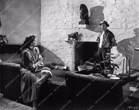 Katharine Hepburn Robert Mitchum Undercurrent 4047-34