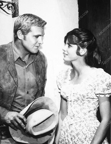 Lee Majors w guest star Katharine Ross TV The Big Valley 4257-19