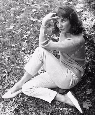 Janice Rule posing in the great outdoors 4297-29