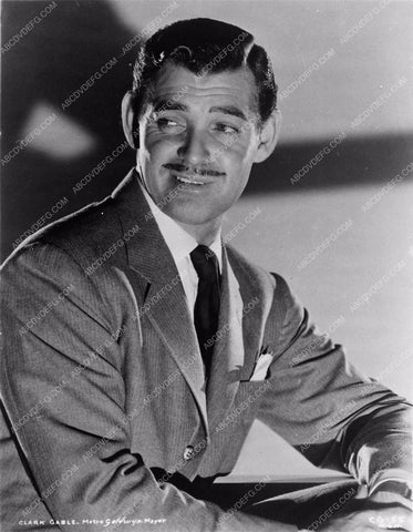 handsome Clark Gable seated portrait 4330-15