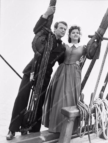 Margaret Lockwood Fairbanks Jr Rulers of the Sea 4360-34