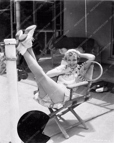 portrait Dorothy Lee by tennis court 4411-09