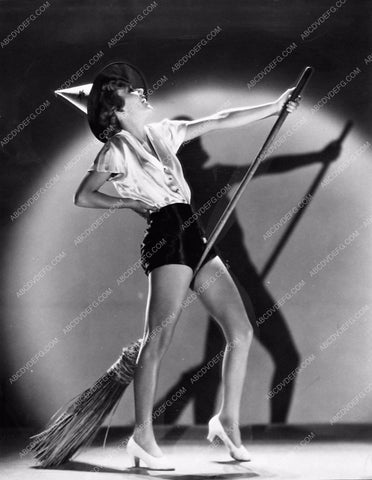 portrait Dorothy Lee sexy witch 4411-10