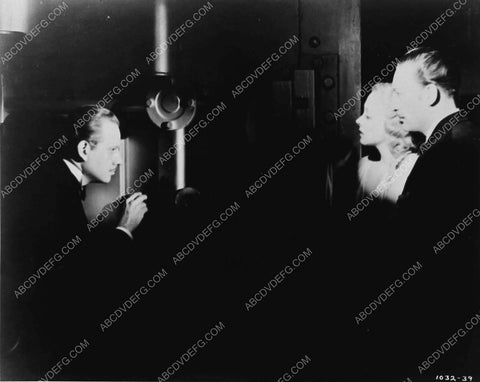 Melvyn Douglas cracking the safe film Arsene Lupin Returns 4469-16