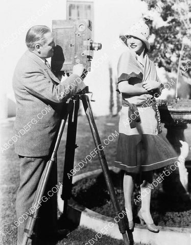 cinematographer Billy G.W. Bitzer filming Lupe Velez by the water fountain 4588-23