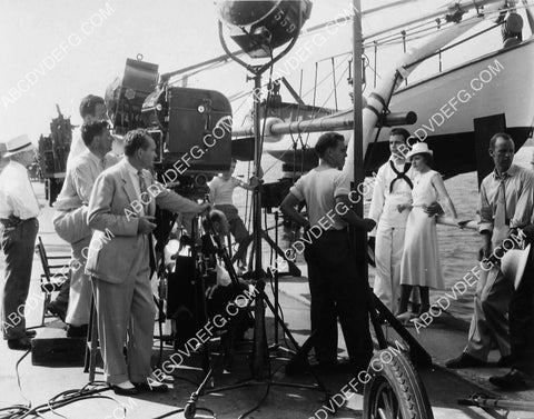Frank Borzage directing Dick Powell and Ruby Keeler 4588-30