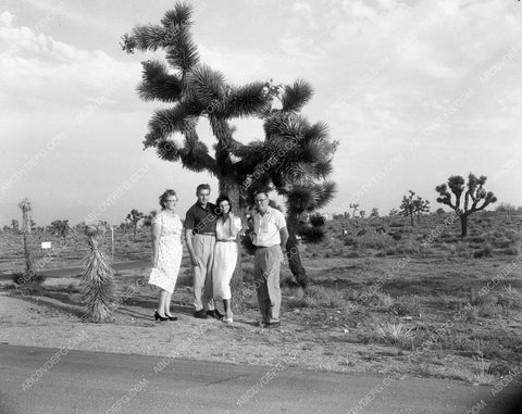 historic California Hesperia Inn hotel or lodge w/ vacationers 45bx01-36