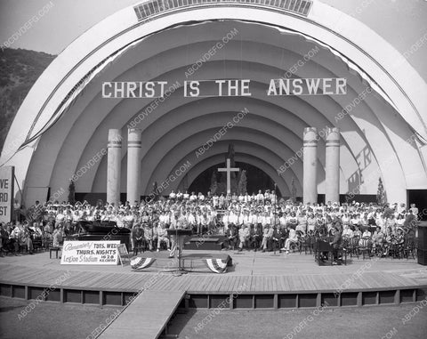 Rev Billy Graham hosts spiritual event at historic Hollywood Bowl 45bx01-51