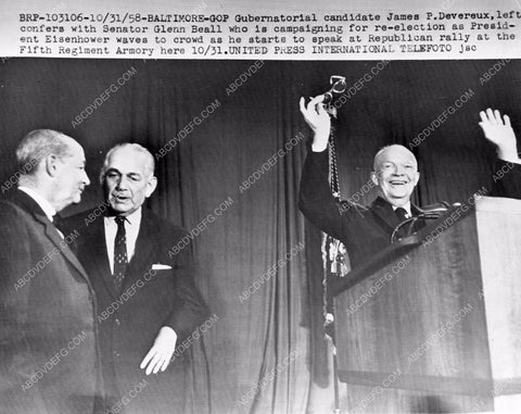 news photo politics Dwight D. Eisenhower James Devereux Glenn Beall 45bx03-117