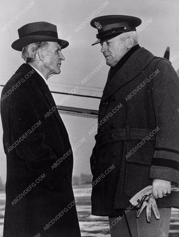 news photo Henry Ford and General Hap Arnold 45bx04-140