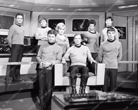 William Shatner Leonard Nimoy and cast original Star Trek TV show 45bx05-166
