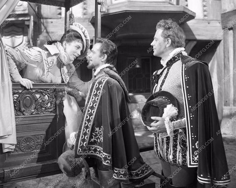 Joan Collins Richard Todd Dan O'Herlihy film The Virgin Queen 45bx06-195