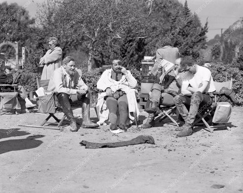 Herbert Marshall behind the scenes film The Virgin Queen 45bx06-242