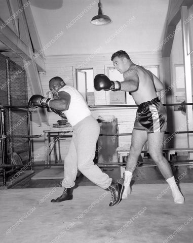 boxing Jersey Joe Walcott trains Mike Lane film The Harder They Fall 45bx06-302