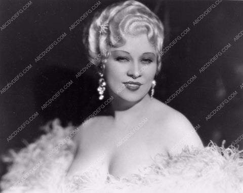 Mae West portrait 45bx06-338