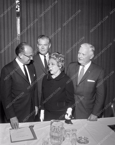 Mary Pickford Leslie Fenton some board type meeting 45bx07-010
